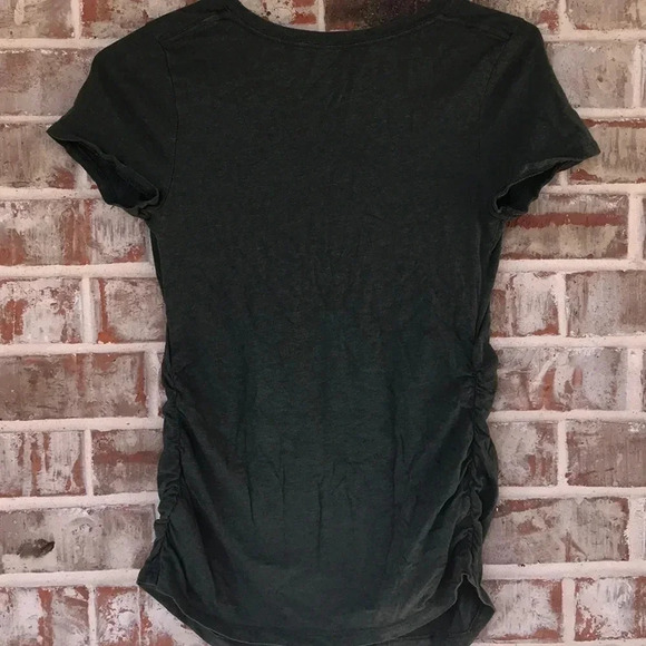 Isabel Maternity Green Shirred Short Sleeved Top - Picture 6 of 6